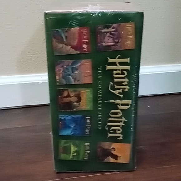 COPY - New never opened - Picture 2 of 3